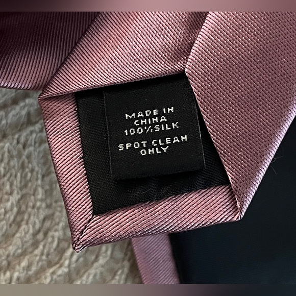 🆕 mens silk Tie by Express - Picture 3 of 4